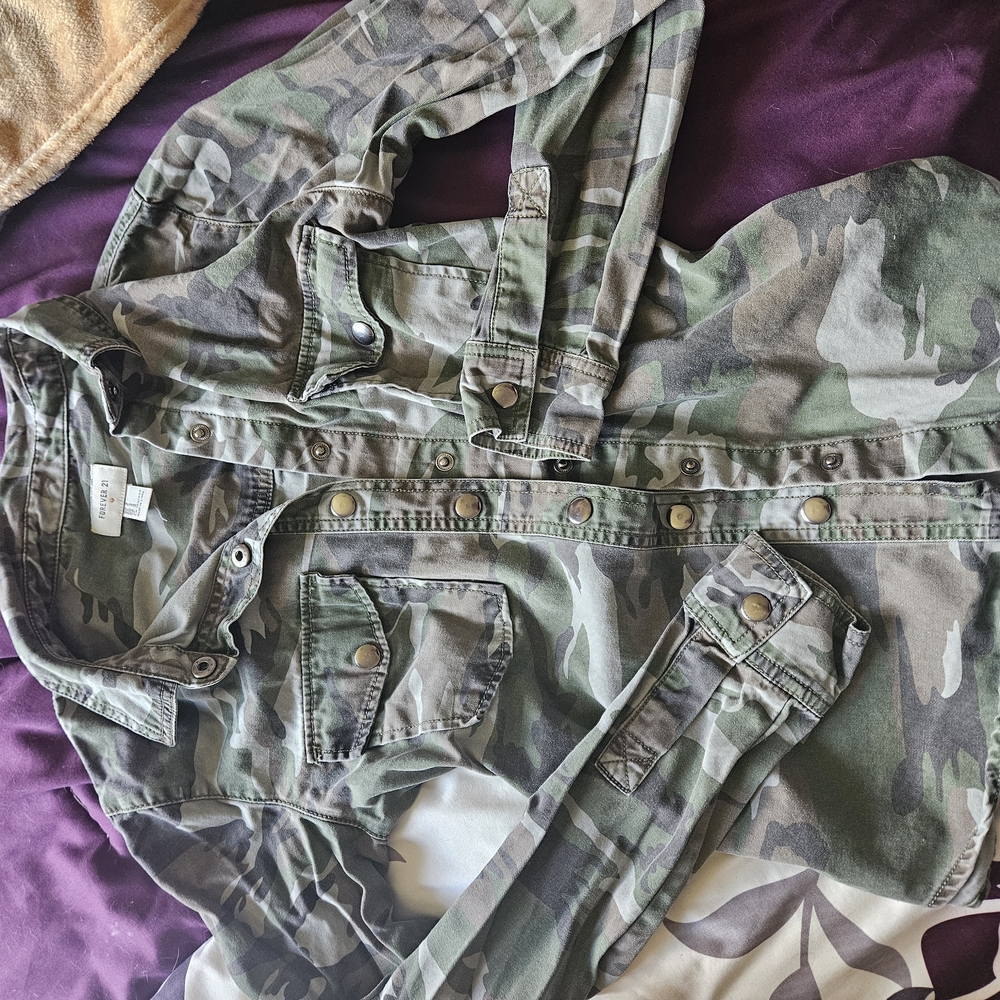 Camouflage Button-Up Jacket